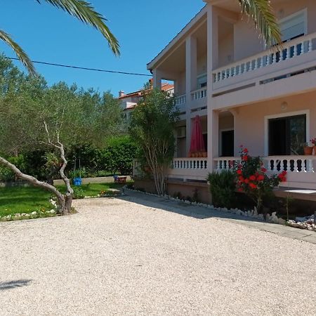 Apartmani Luka Banjol Exterior foto