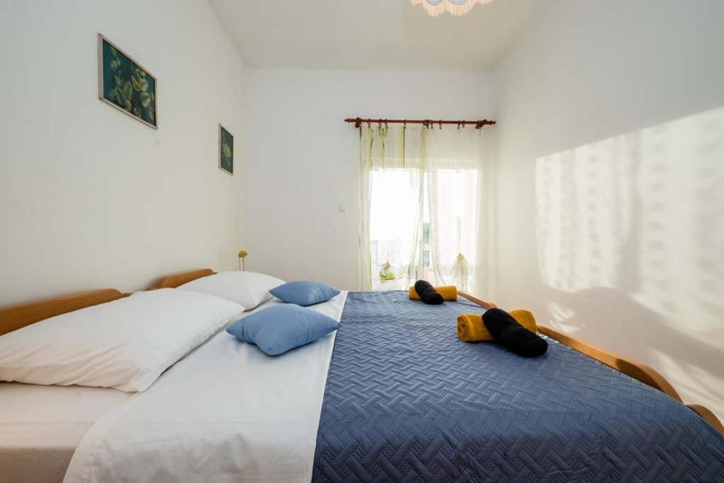 Apartmani Luka Banjol Exterior foto