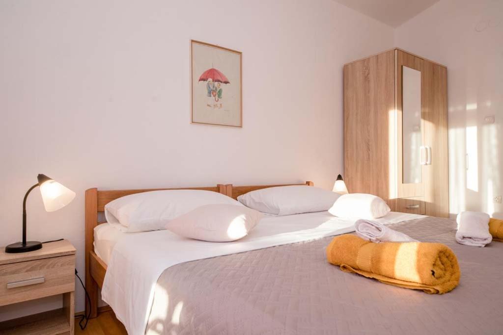 Apartmani Luka Banjol Exterior foto
