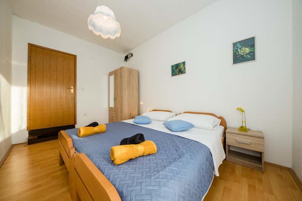 Apartmani Luka Banjol Exterior foto